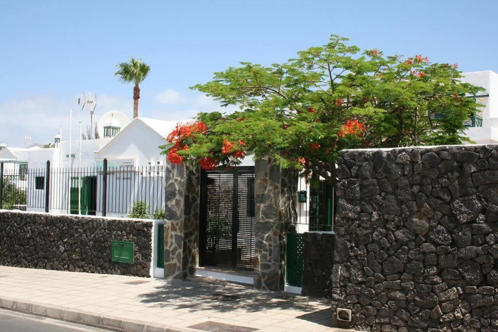 Apartamentos Las Acacias Puerto del Carmen  Zewnętrze zdjęcie