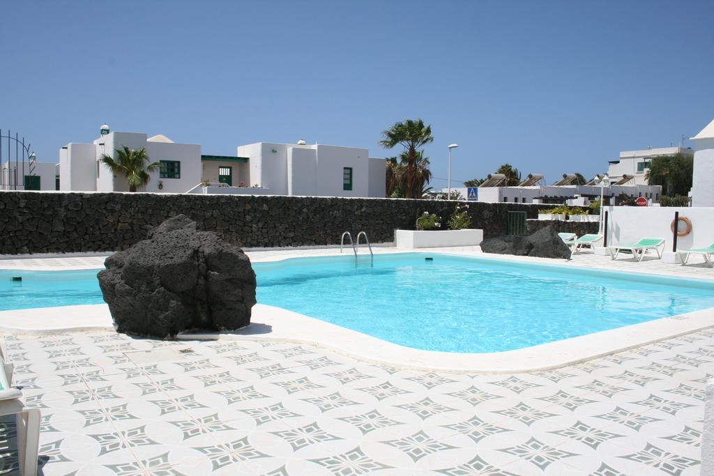 Apartamentos Las Acacias Puerto del Carmen  Zewnętrze zdjęcie