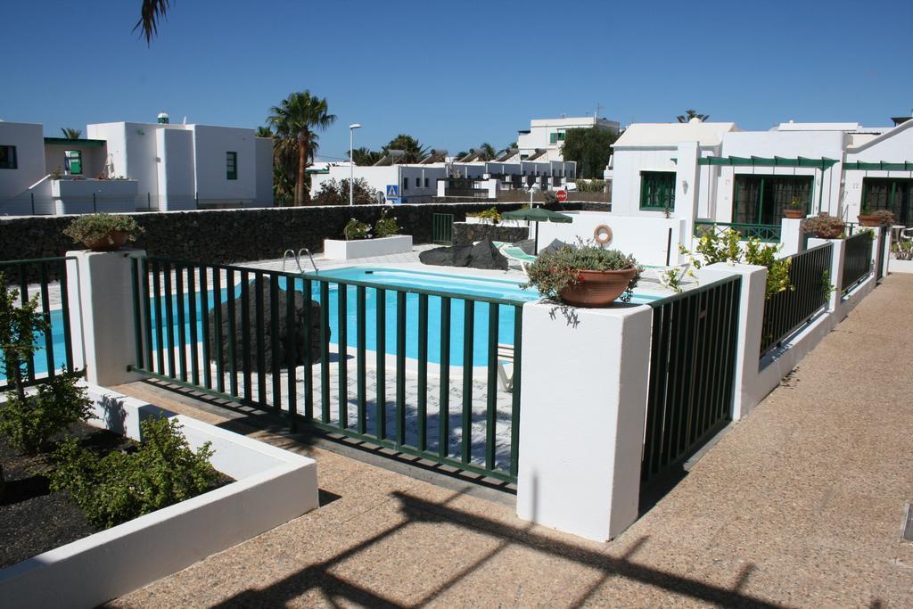 Apartamentos Las Acacias Puerto del Carmen  Zewnętrze zdjęcie